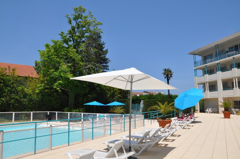 Appartement Golf Et Nivelle Avec Piscine Et Parking Ciboure Room photo