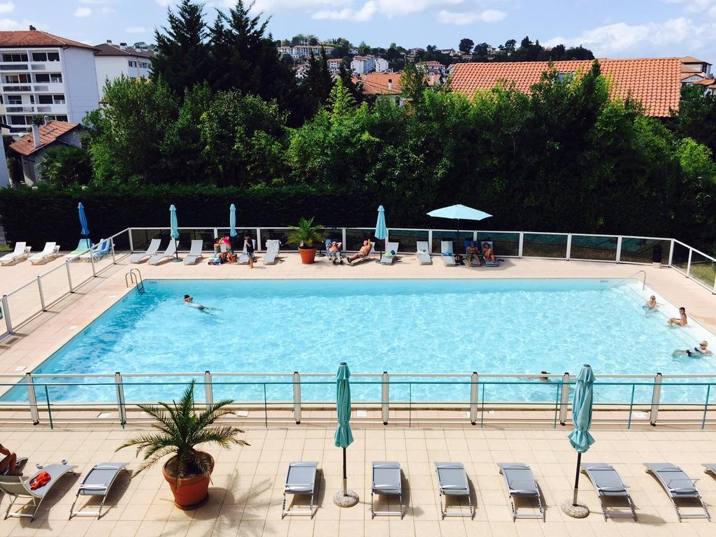 Appartement Golf Et Nivelle Avec Piscine Et Parking Ciboure Exterior photo